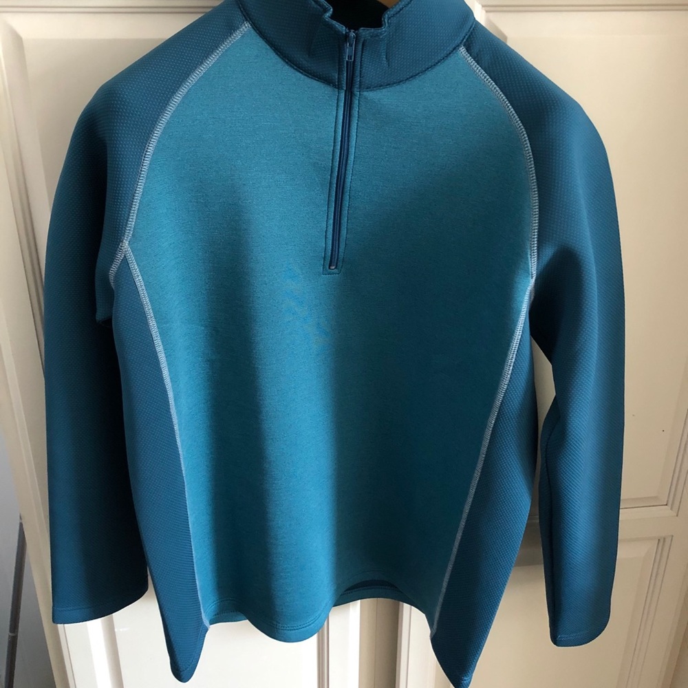 Criquet Men’s Half Zip Medium